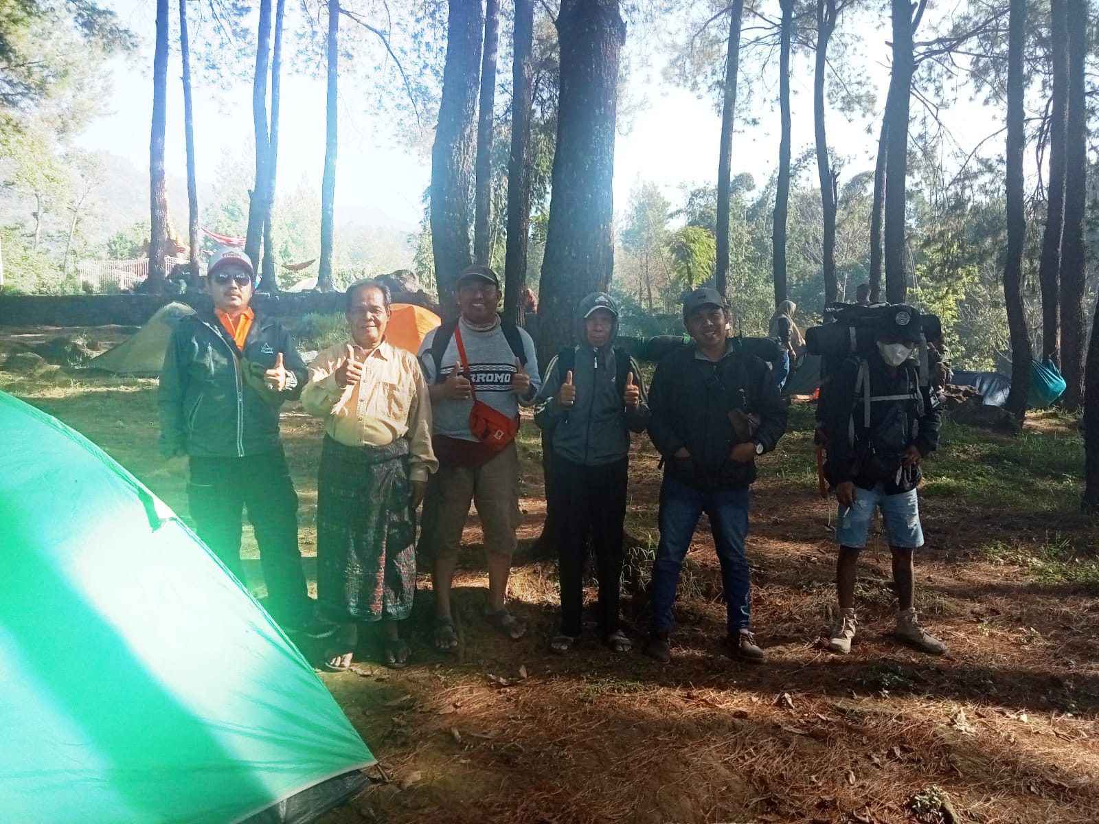 Pengunjung Gunung Arjuno gratis Makan, minum, rokok sepuasnya selama lima hari lima malam