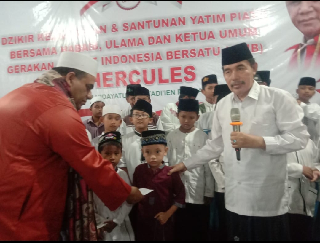 Pondok Pesantren Hidayatul Mubtadien Rembang Bersama Habaib dan Kyai Se -Jawa Timur Menggelar Dzikir Kebangsaan dan 150 Santunan Anak Yatim, 350 Dhuafa.