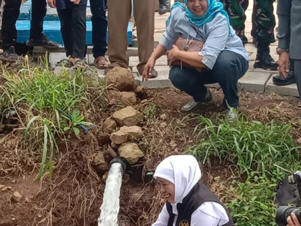 Istimewa, 1200 KK Warga Sumbul Klampok Akhirnya Mendapatkan Bantuan Air Bersih dari Gubernur Hj. Dra. Khofifah Parawansa